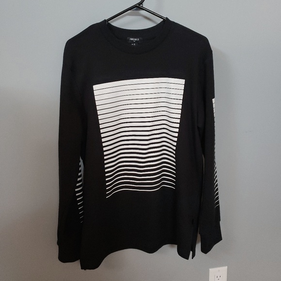 Black White Stripped Sweatshirt - Picture 5 of 6